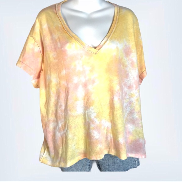 NWT We the Free All Mine Berry Tie Dye V-Neck Tee - Picture 4 of 7